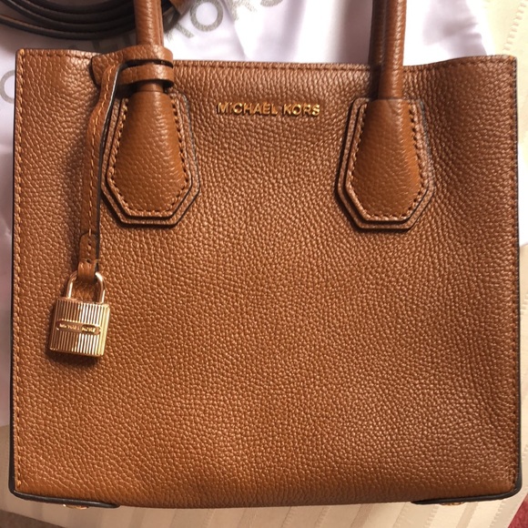 Tan Michael Kors purse - Picture 2 of 6